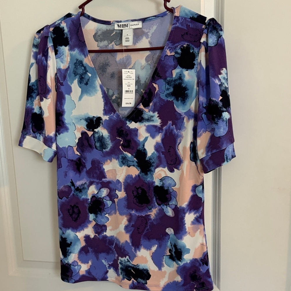 NWT WHBM Outlet V-Neck Puff Sleeve Top Floral Violet Size S